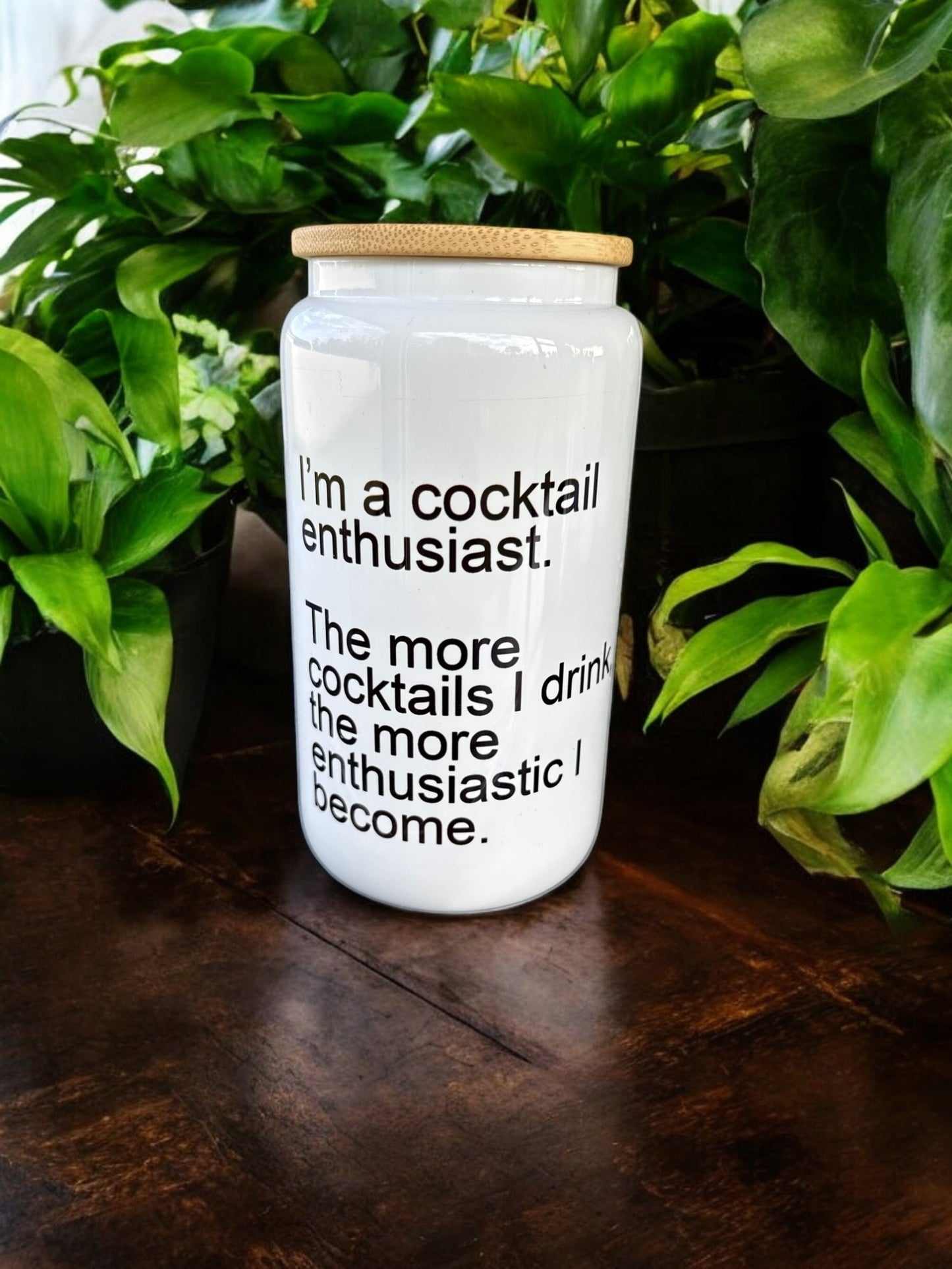 Retro Style Cocktail Enthusiast Glass Tumbler!
