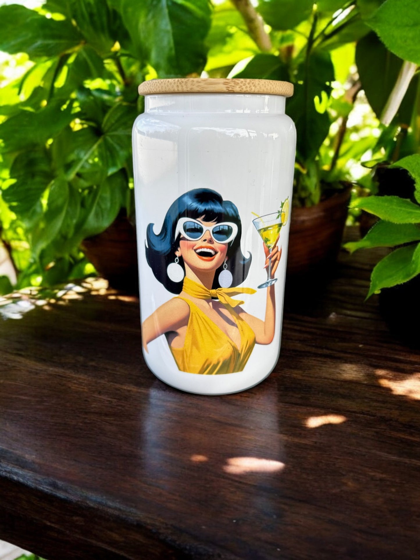 Retro Style Cocktail Enthusiast Glass Tumbler!
