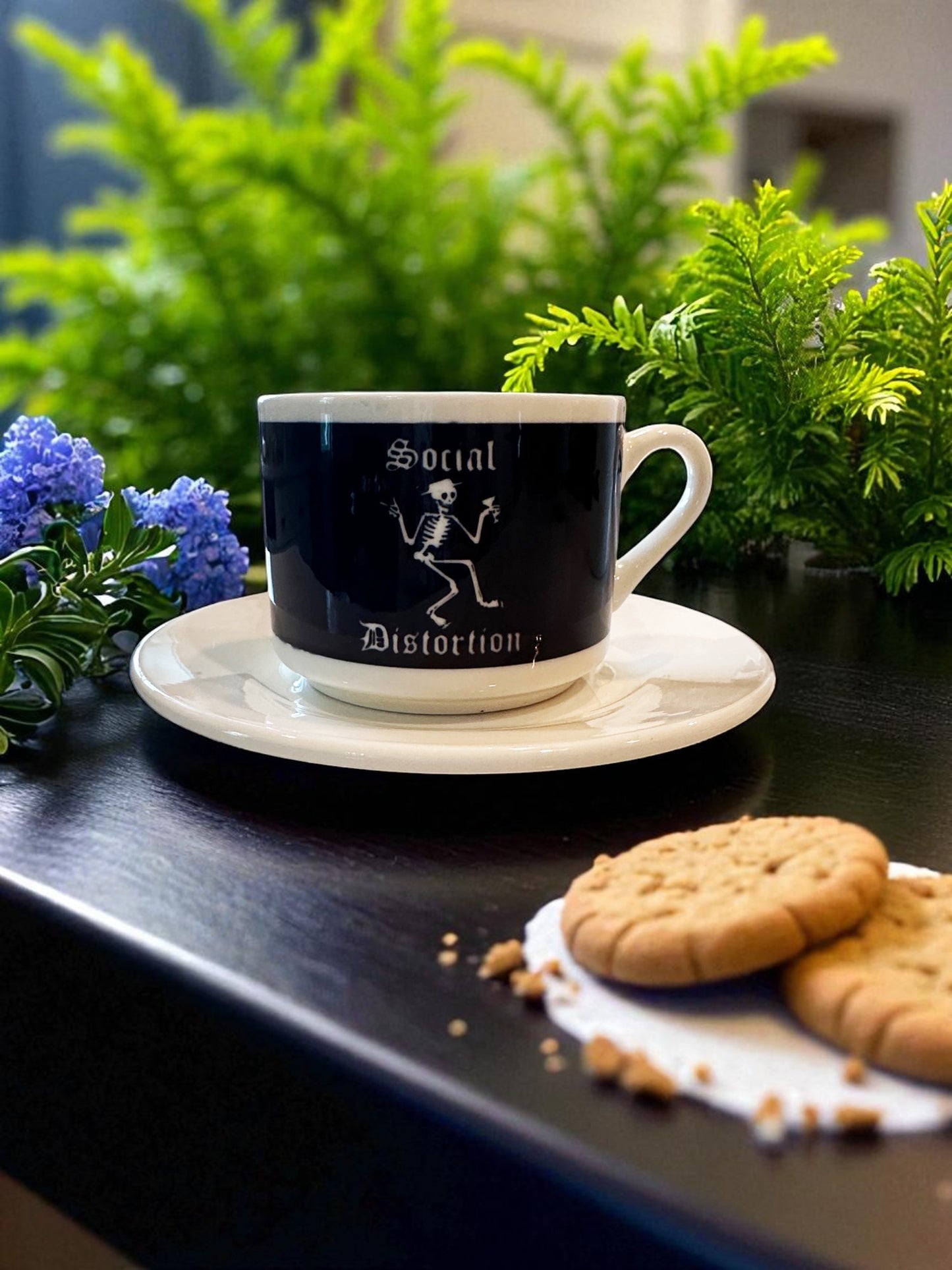 Rock Band Tea Set - Includes Two Matching Tea Cups